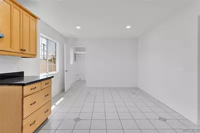 348 W 83rd Street, Los Angeles, CA 90003 - Photo 12