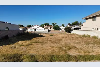 13480 Sea Gull Drive, Victorville, CA 92395 - Photo 2