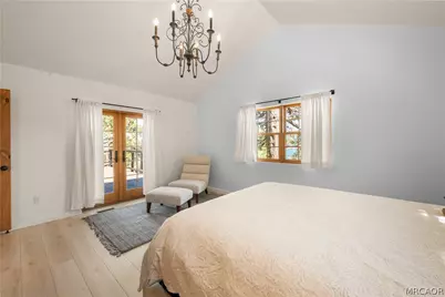 338 North Shore Drive, Fawnskin, CA 92333 - Photo 16