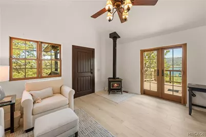 338 North Shore Drive, Fawnskin, CA 92333 - Photo 2