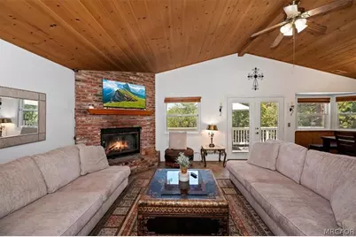 395 Wylerhorn Drive, Crestline, CA 92325 - Photo 10