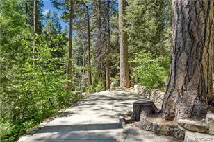 404 Hillside Rd, Lake Arrowhead, CA 92352 - Photo 16