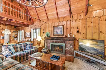 404 Hillside Road, Lake Arrowhead, CA 92352 - Photo 2