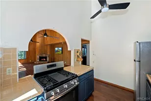 28721 Peninsula, Lake Arrowhead, CA 92352 - Photo 16