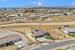 17840 Talisman St, Hesperia, CA 92345 - Photo 56