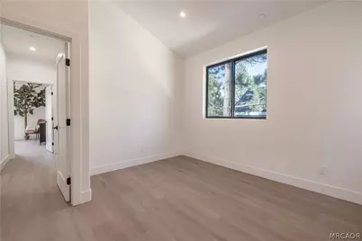 1304 E Mountain View Boulevard, Big Bear City, CA 92314 - Photo 34