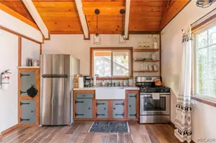 375 W Tiger Lily Dr, Big Bear City, CA 92314 - Photo 6