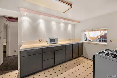 39148 Rim Of The World Drive, Fawnskin, CA 92333 - Photo 8