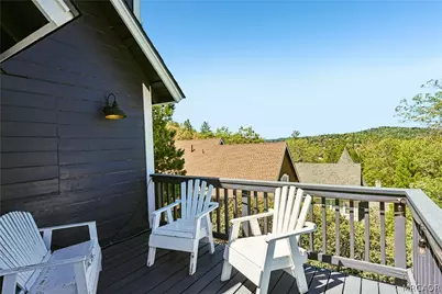 28833 Manitoba Drive, Lake Arrowhead, CA 92352 - Photo 4