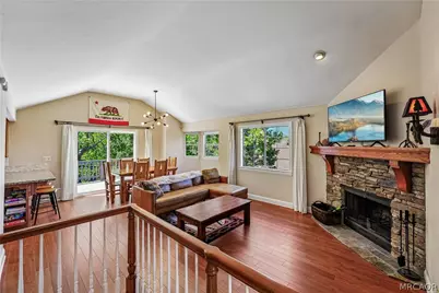 28833 Manitoba Drive, Lake Arrowhead, CA 92352 - Photo 2