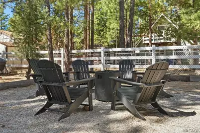 313 Brewer Way, Big Bear City, CA 92314 - Photo 4