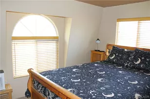 223 Vista Ave, Sugarloaf, CA 92386 - Photo 8