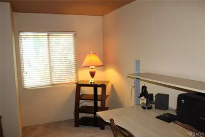 223 Vista Avenue, Sugarloaf, CA 92386 - Photo 10