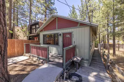 629 W Sugarloaf Boulevard, Big Bear City, CA 92314 - Photo 1