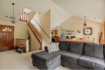 1108 Grass Valley Rd. Road, Lake Arrowhead, CA 92352 - Photo 10