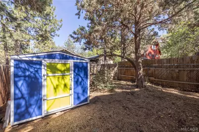 315 San Bernardino Drive, Sugarloaf, CA 92386 - Photo 16