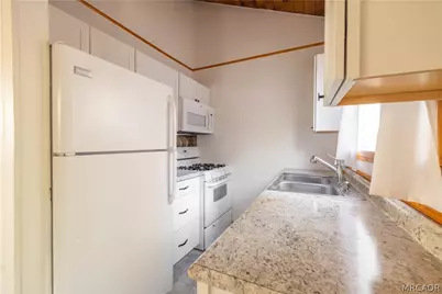 315 San Bernardino Drive, Sugarloaf, CA 92386 - Photo 6