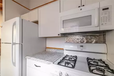 315 San Bernardino Drive, Sugarloaf, CA 92386 - Photo 8