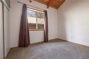315 San Bernardino Dr, Sugarloaf, CA 92386 - Photo 10
