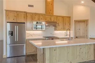 851 Madera Ln, Lake Arrowhead, CA 92352 - Photo 8