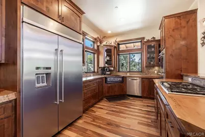32311 Rim Of The World Drive, Fawnskin, CA 92333 - Photo 14
