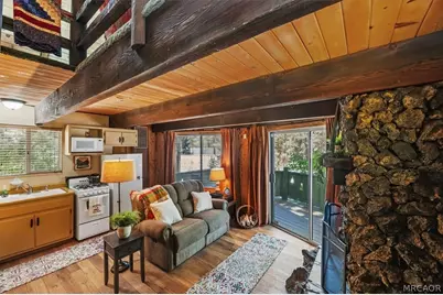 424 Garrick Way, Big Bear City, CA 92314 - Photo 4