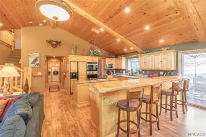 301 Starlight Circle, Big Bear Lake, CA 92315 - Photo 10