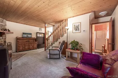 952 D Lane, Big Bear City, CA 92314 - Photo 6