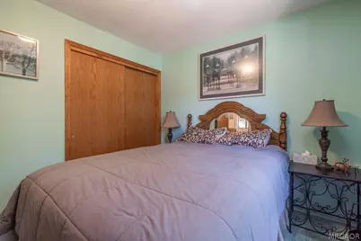 952 D Lane, Big Bear City, CA 92314 - Photo 20