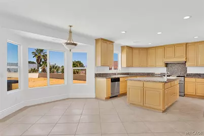 16245 Ridge View Drive, Apple Valley, CA 92307 - Photo 22