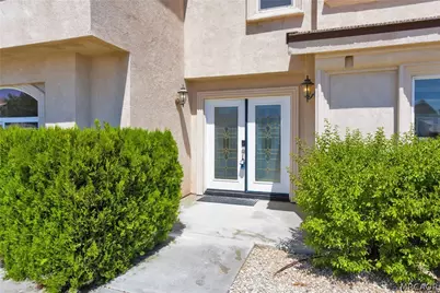 16245 Ridge View Drive, Apple Valley, CA 92307 - Photo 10