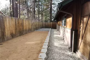 532 E Meadow Ln, Big Bear City, CA 92314 - Photo 8
