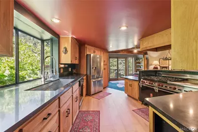 781 Lake Drive, Lake Arrowhead, CA 92352 - Photo 16
