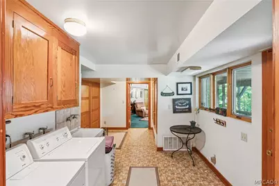 781 Lake Drive, Lake Arrowhead, CA 92352 - Photo 40