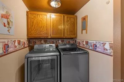 819 Holmes Lane, Sugarloaf, CA 92386 - Photo 22
