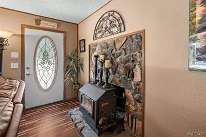 819 Holmes Lane, Sugarloaf, CA 92386 - Photo 6