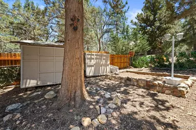 819 Holmes Lane, Sugarloaf, CA 92386 - Photo 40