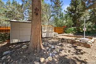 819 Holmes Ln, Sugarloaf, CA 92386 - Photo 40