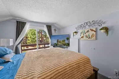 819 Holmes Lane, Sugarloaf, CA 92386 - Photo 28