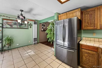 819 Holmes Lane, Sugarloaf, CA 92386 - Photo 16