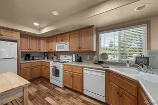 41790 Brownie Ln, Big Bear Lake, CA 92315 - Photo 10