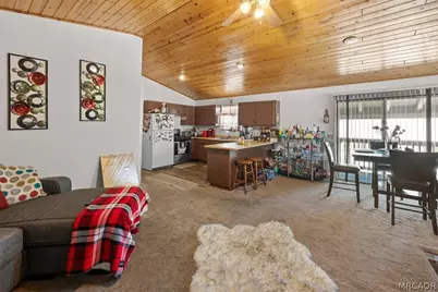 396 Riverside Avenue, Sugarloaf, CA 92386 - Photo 10
