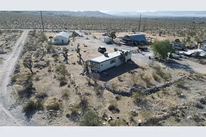 7535 Camp Rock Road, Lucerne Valley, CA 92356 - Photo 10