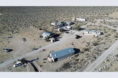 7535 Camp Rock Road, Lucerne Valley, CA 92356 - Photo 12