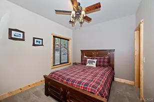 374 Northern Cross Dr, Big Bear Lake, CA 92315 - Photo 22
