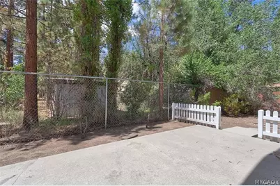 1017 Greenway Drive, Big Bear City, CA 92314 - Photo 6