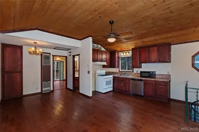 245 Vista Lane, Sugarloaf, CA 92386 - Photo 16