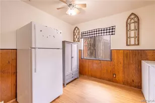 593 Wabash Ln, Sugarloaf, CA 92386 - Photo 16