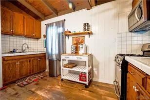1015 W Sherwood Blvd, Big Bear City, CA 92314 - Photo 14