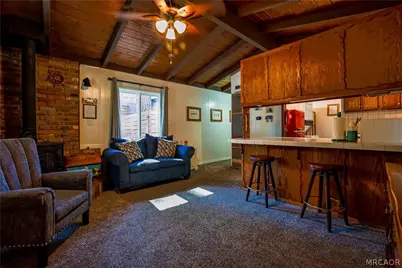 1015 W Sherwood Boulevard, Big Bear City, CA 92314 - Photo 6